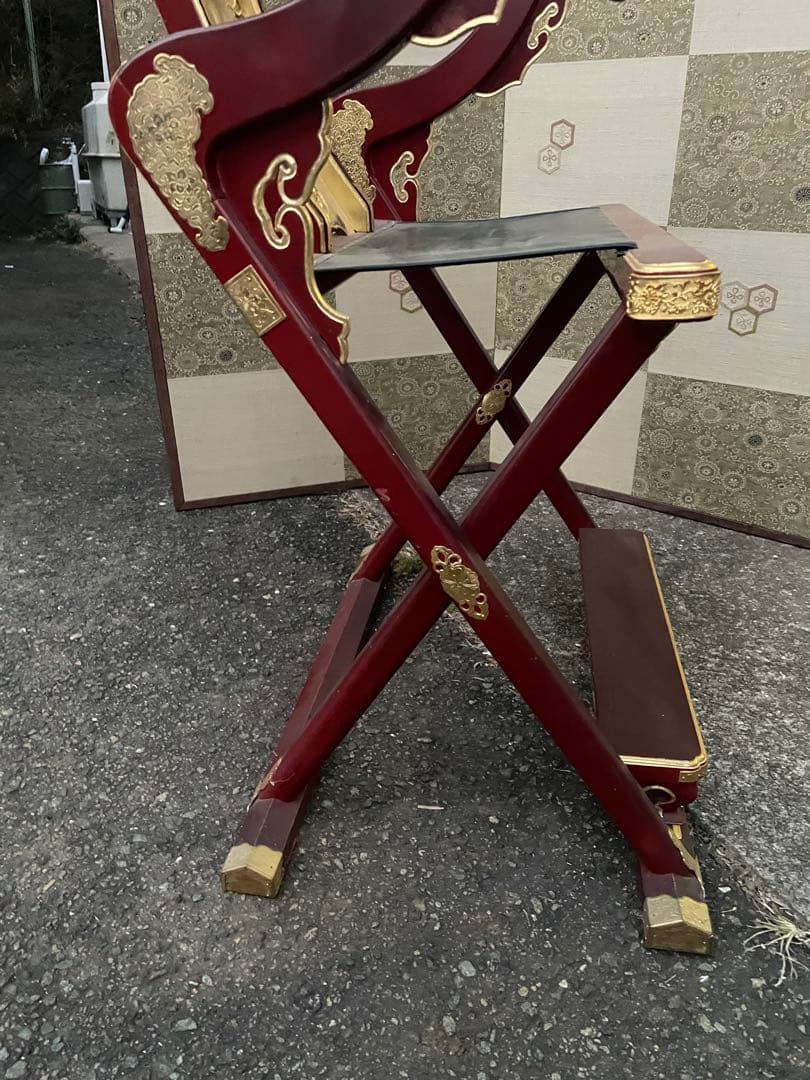 寺院仏具 ルーツ型本曲録 平安寺　住職/僧侶の椅子 漆塗/金箔/折りたたみ式