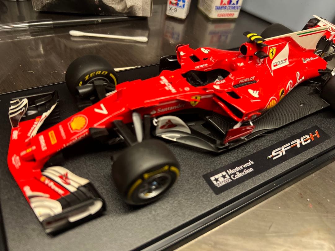 タミヤマスターワーク　フェラーリSF70H 1/20 正月割引
