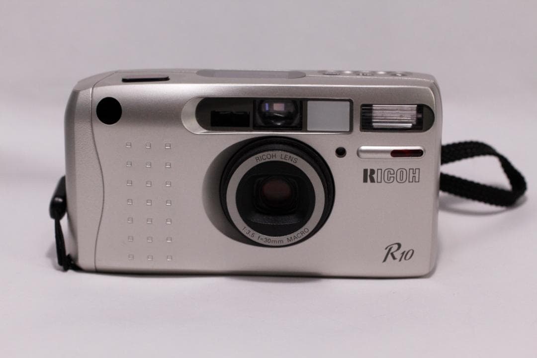 【フィルム動作確認済】RICOH R10 シルバー