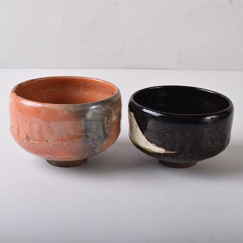 茶道具　楽吉左衛門　赤楽茶碗　黒楽茶碗　2点まとめて　V R8463