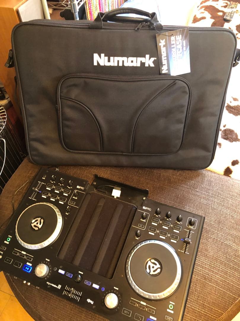 Numark iDJ Pro iPadAir ソフトケース　マイク　他