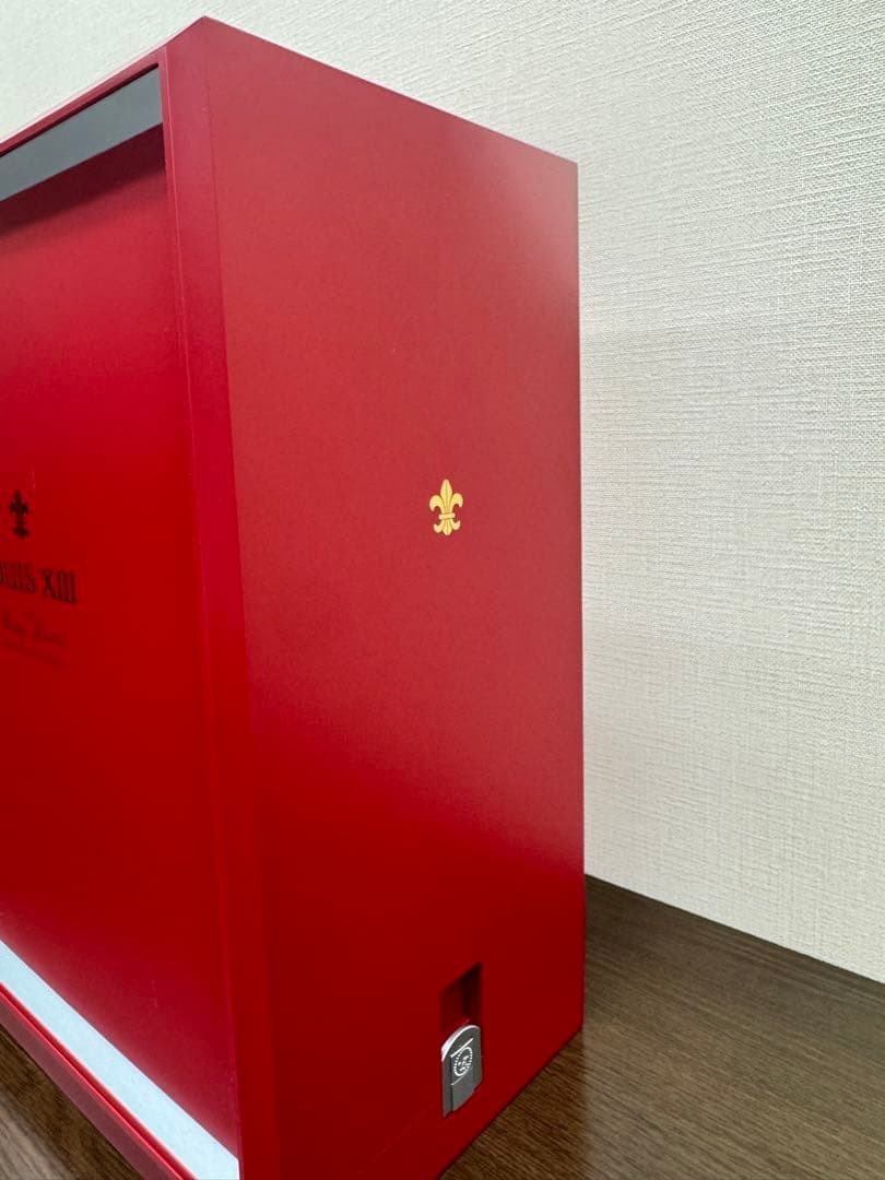 レミーマルタン　ルイ13世　箱付き空き瓶　バカラクリスタルボトル