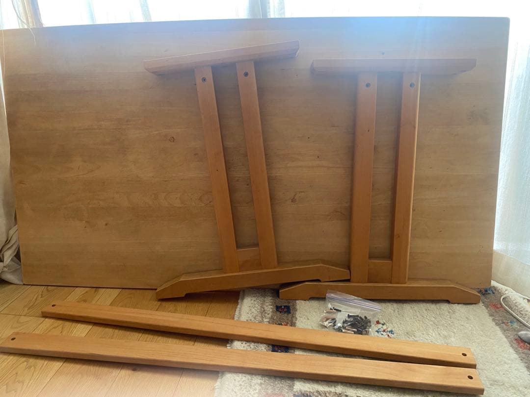 モモナチュラル　アルダー材　オイル塗装テーブル 4人がけ（数日内処分予定）