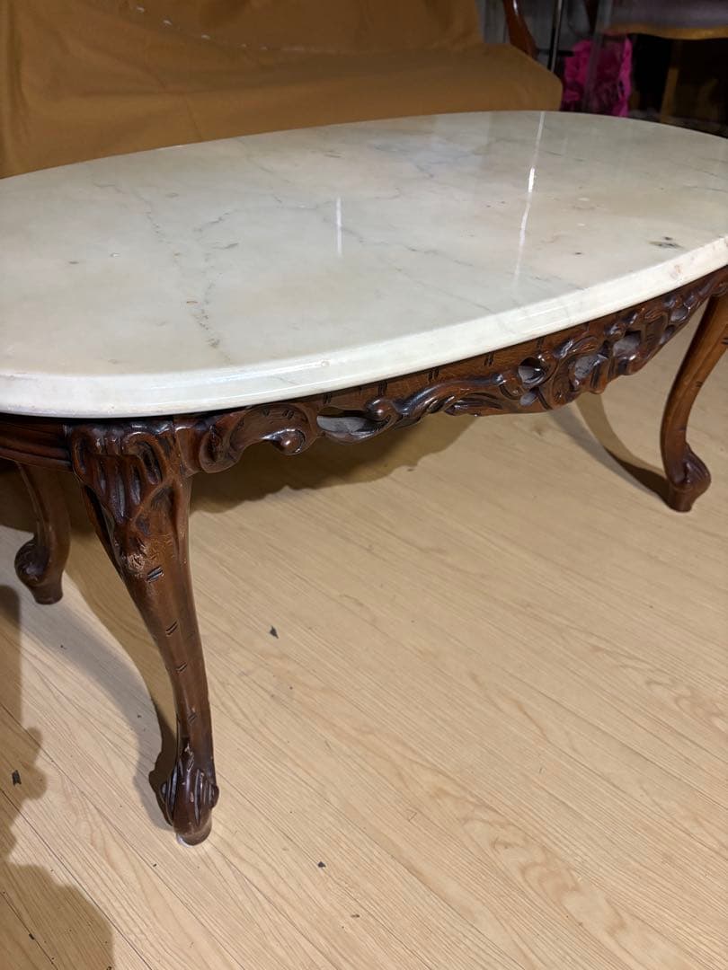 イタリア製　ヴェローナクラシック　アームチェア　モケット　猫足