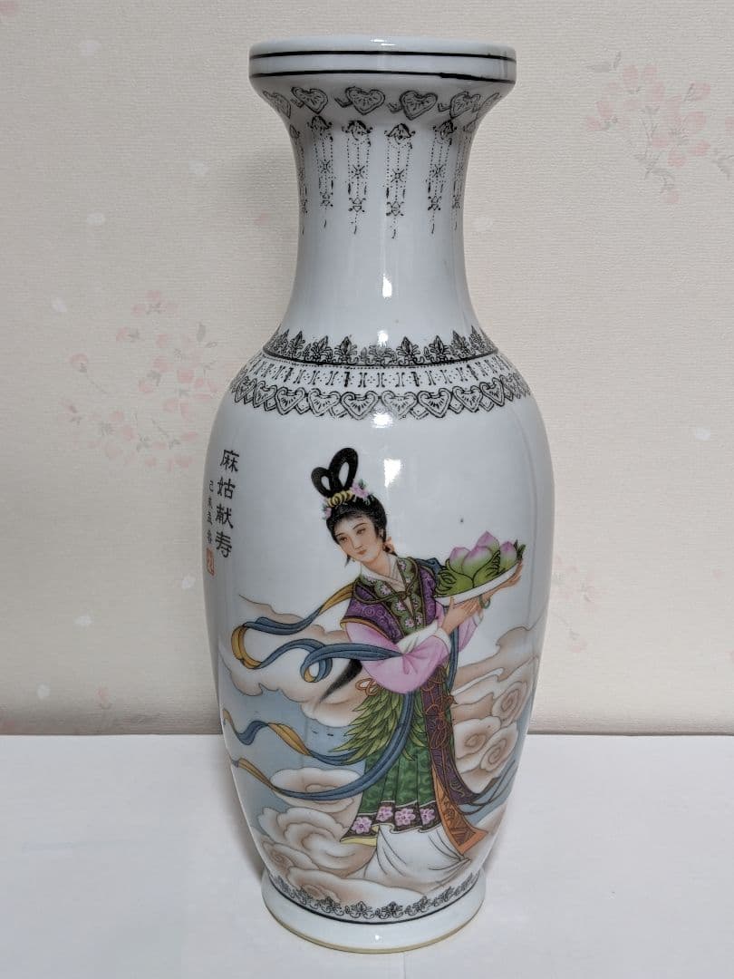 ♦中国景徳鎮窯 瓔珞文様 雲上 天女美人図 瓶 花瓶 置物飾り 骨董品