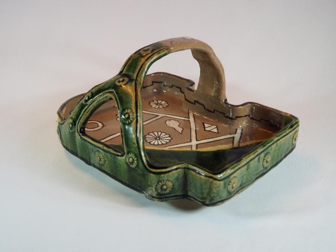 加藤十右衛門造『赤織部手鉢』（共箱）