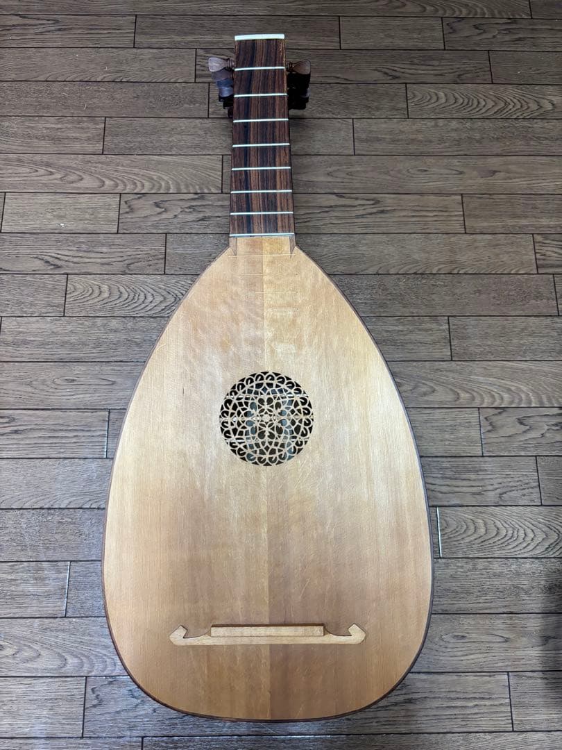 ルネサンス リュート 8コース 13弦