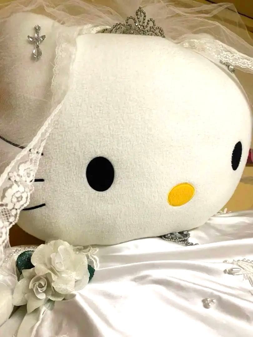 特大ハローキティ　ウェディングぬいぐるみ
