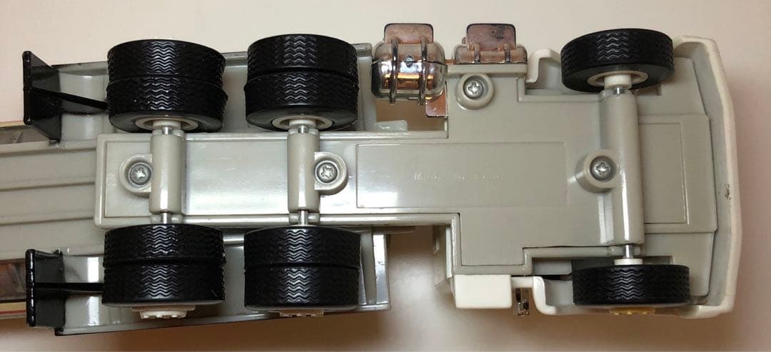 非売品 Esso 大型タンクローリー ミニチュア