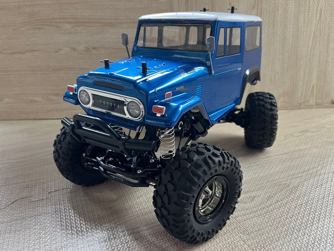 タミヤ CR01（4WS）（LED）