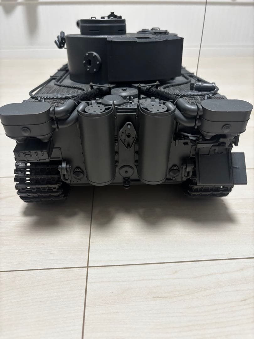 タミヤ　ラジコン・タイガーⅠ(初期型)1/16 完成品