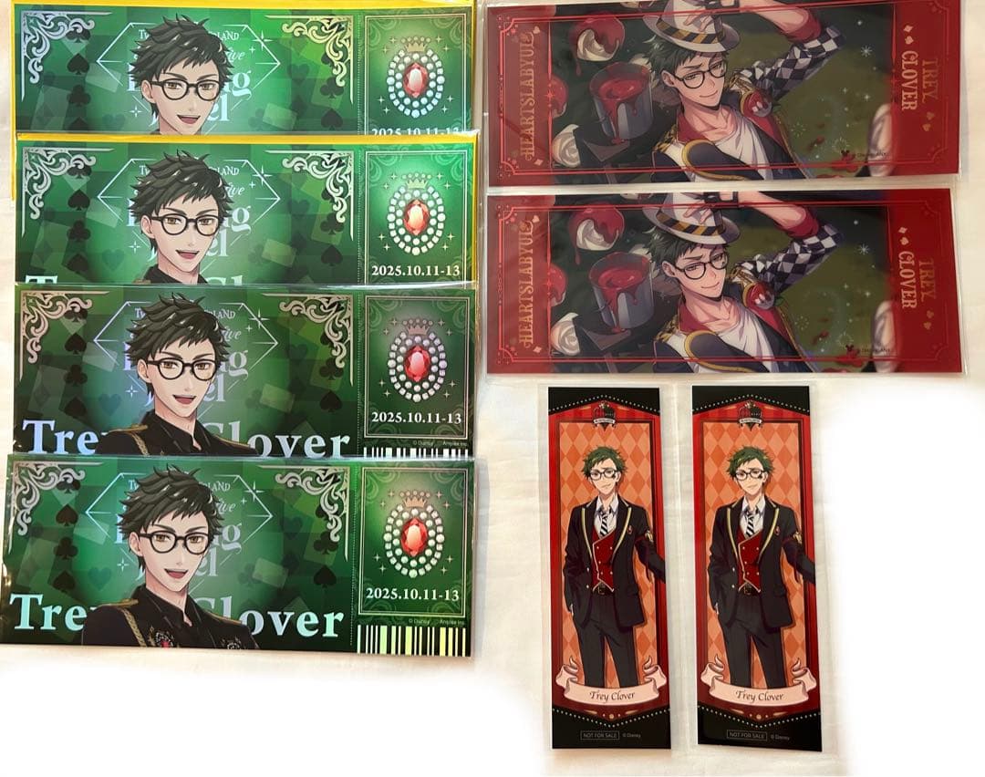 ツイステ トレイ 寮服 ブレイジングジュエル 缶バッジ クリアカード