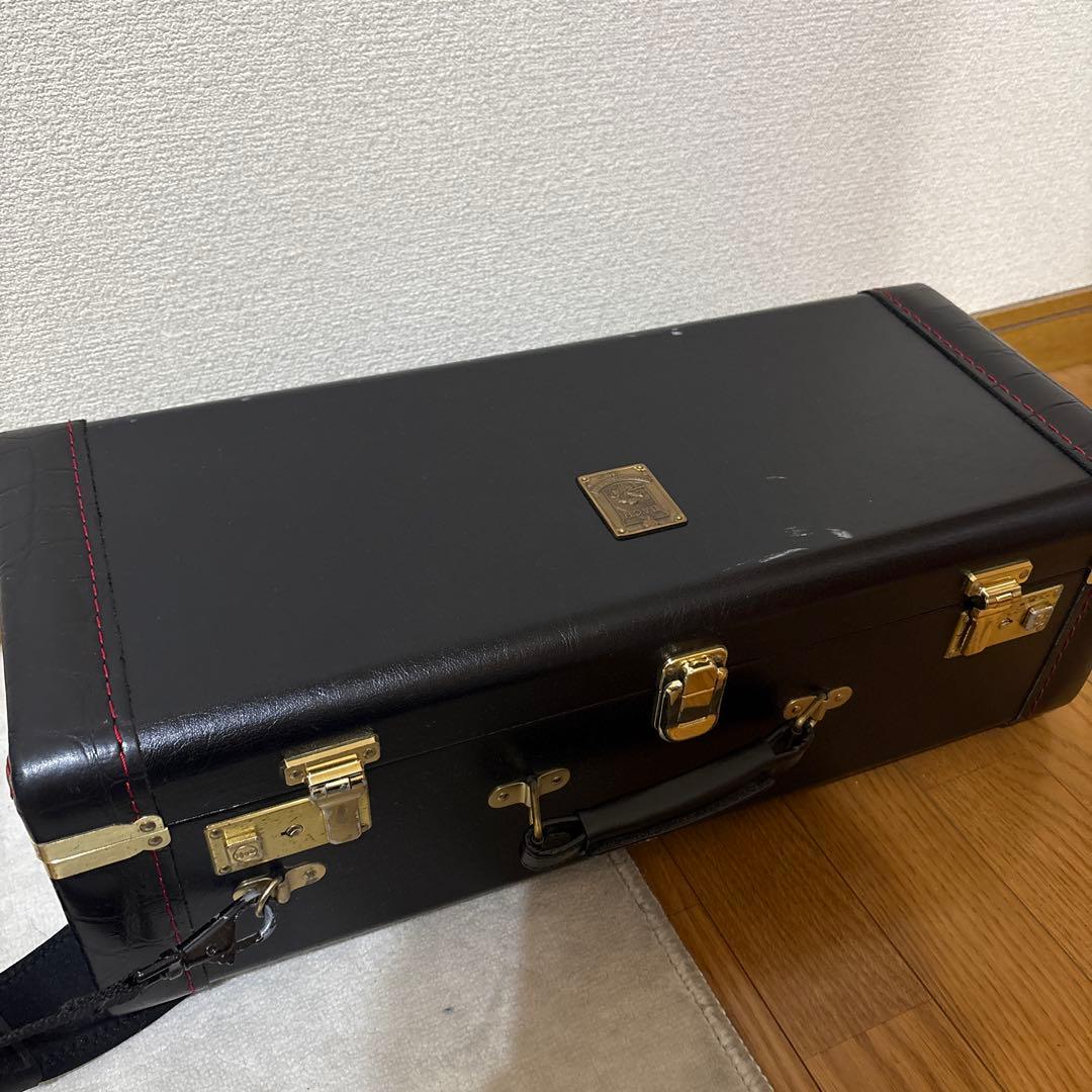 Bach トランペットケース 黒