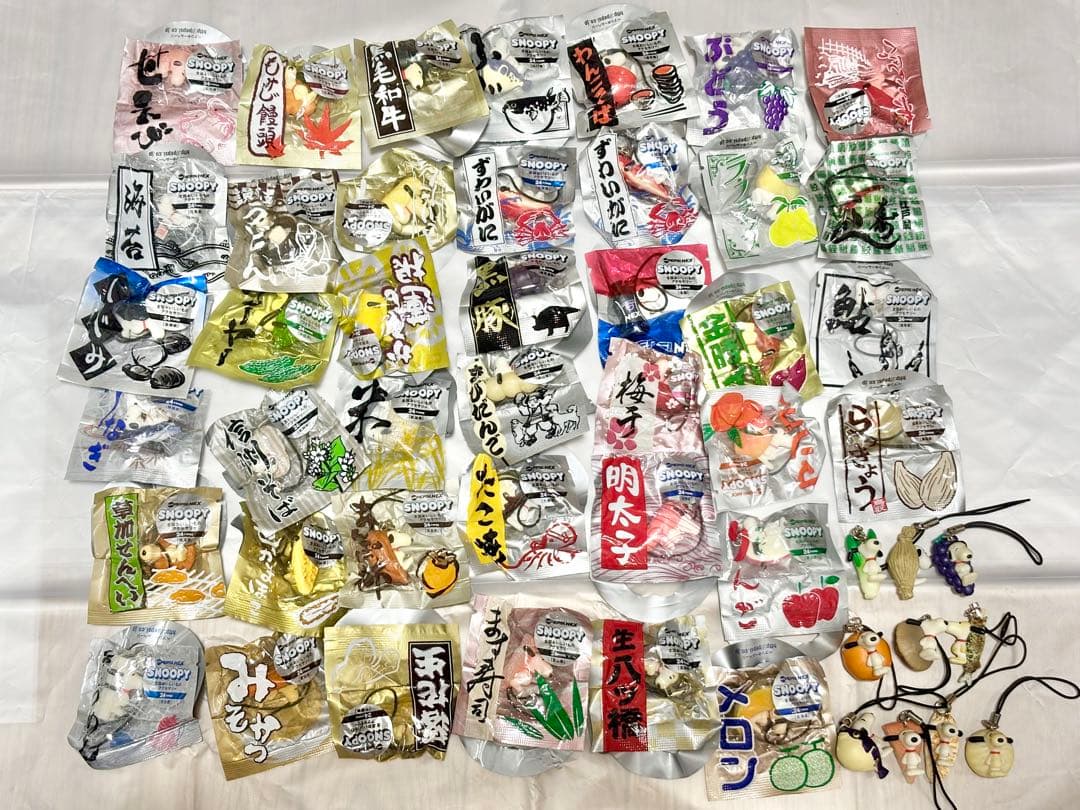 スヌーピー　全国おいしいものアクセサリー　50コ　ペプシ
