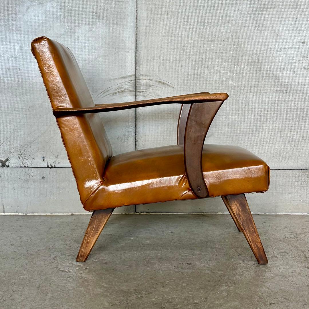 ✦1960〜1970✦PUレザー張り ラウンジチェア 木製脚　喫茶店　昭和レトロ