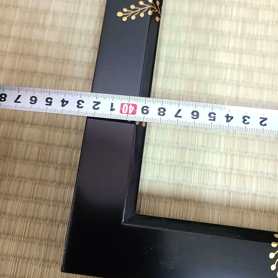 炉縁　塗師哲山作　踊桐蒔絵