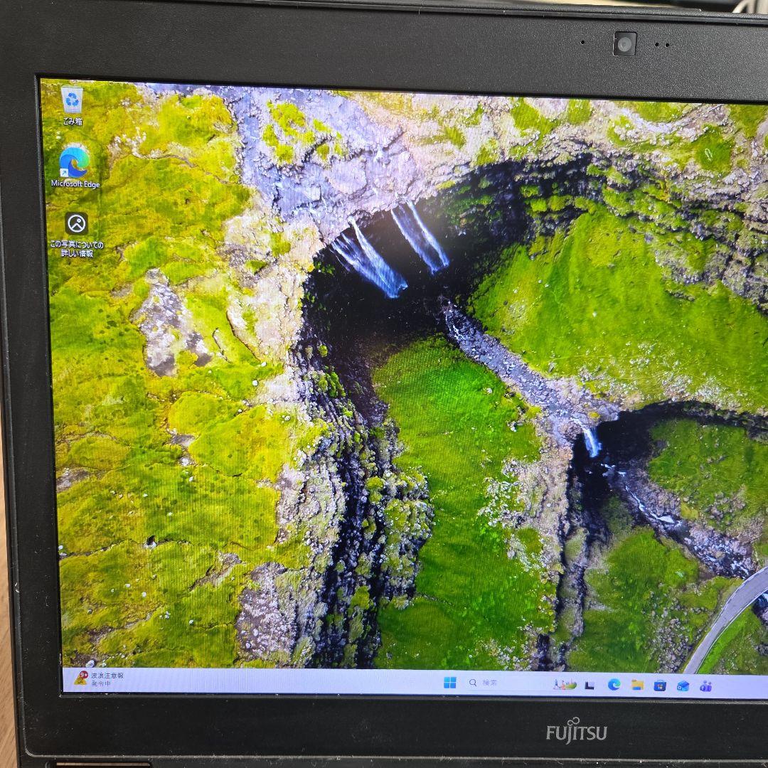 Fujitsu CELSIUS 17インチ H970 i5 mem 16GB