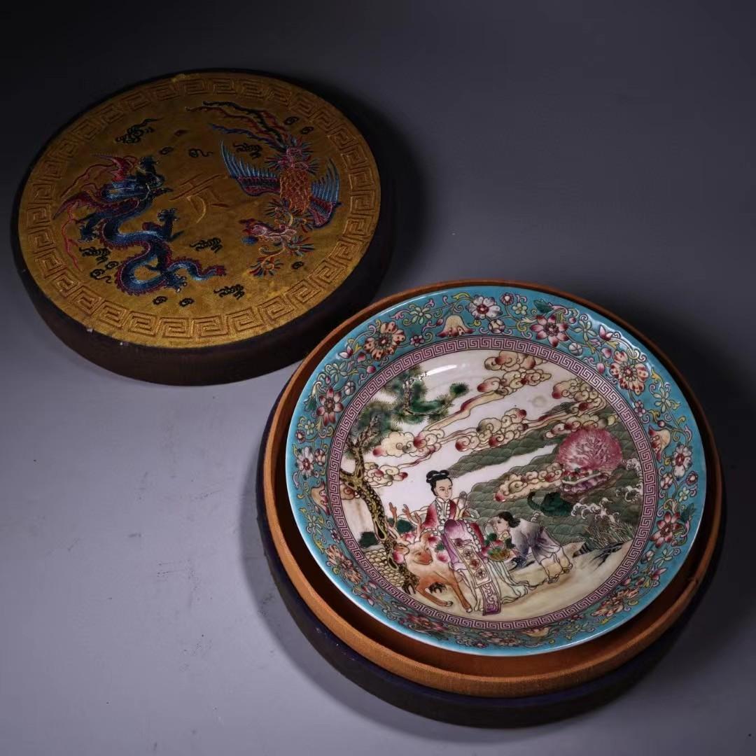 中国古美術・旧蔵粉彩・陶磁器中皿・人物風景絵・置物・純手描き・箱付・文房具・禮品
