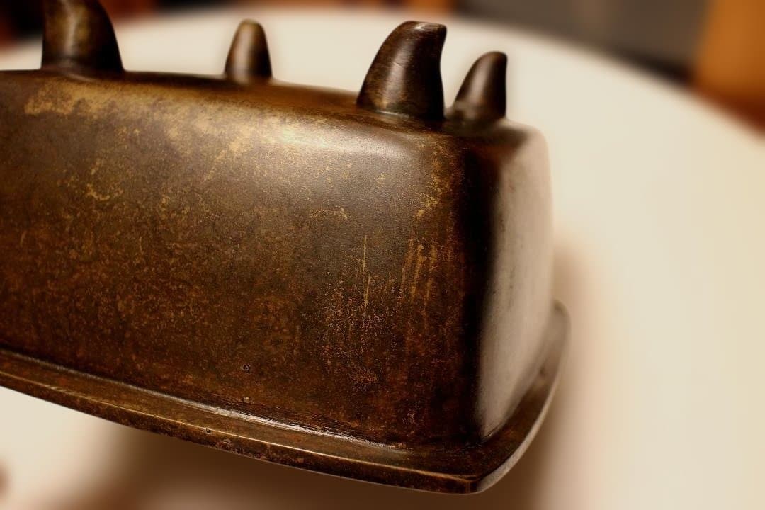 唐物　宣徳銅　宝雲銘 四方香炉 状態良好