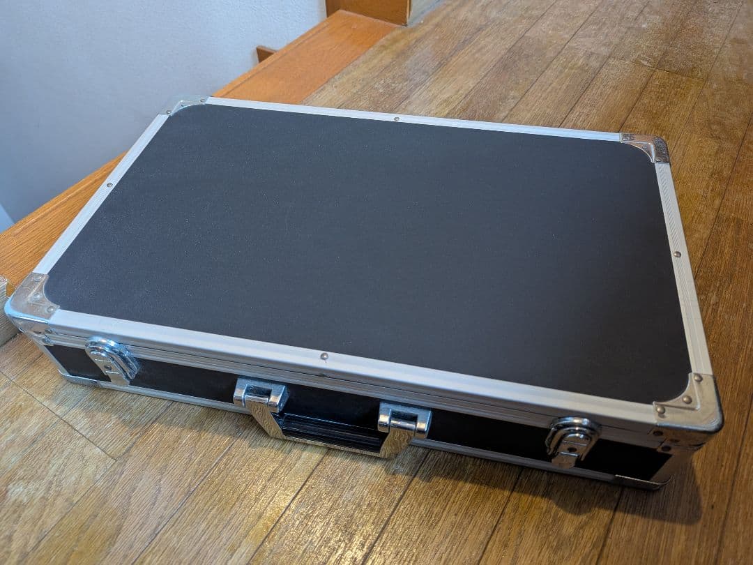 値下！BOSSボスME-70 マルチエフェクターハードケース 説明書アダプター他