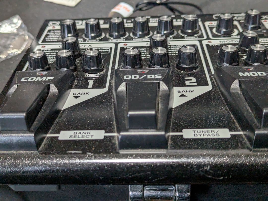 値下！BOSSボスME-70 マルチエフェクターハードケース 説明書アダプター他