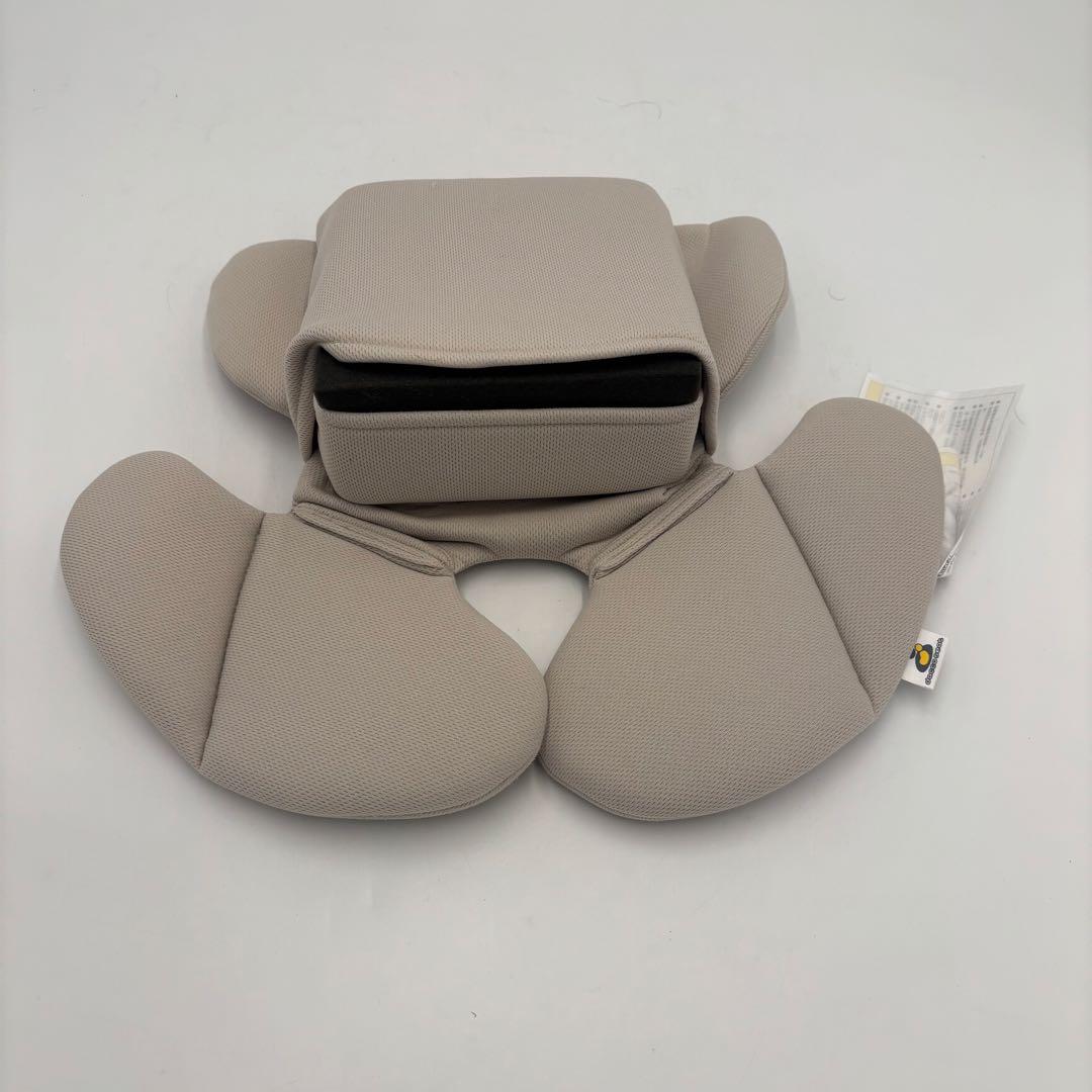 【極美品】コンビ マルゴットS チャイルドシート トリノグレー　新生児対応