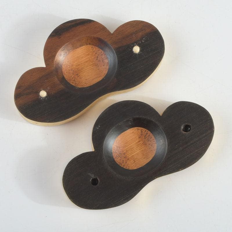 茶道具　雅象作　古竹内黒柿金塗　松竹香合　共箱　V　9490