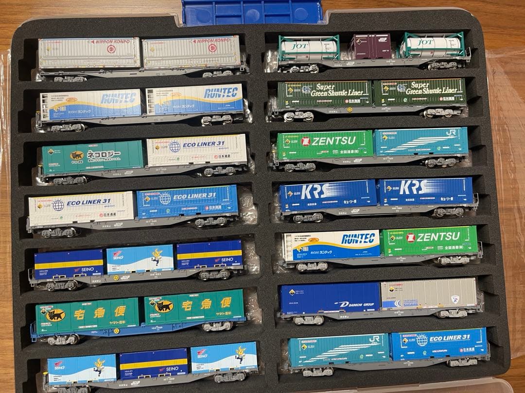 貨物列車　62レ　EF210型機関車とコンテナ車両セット