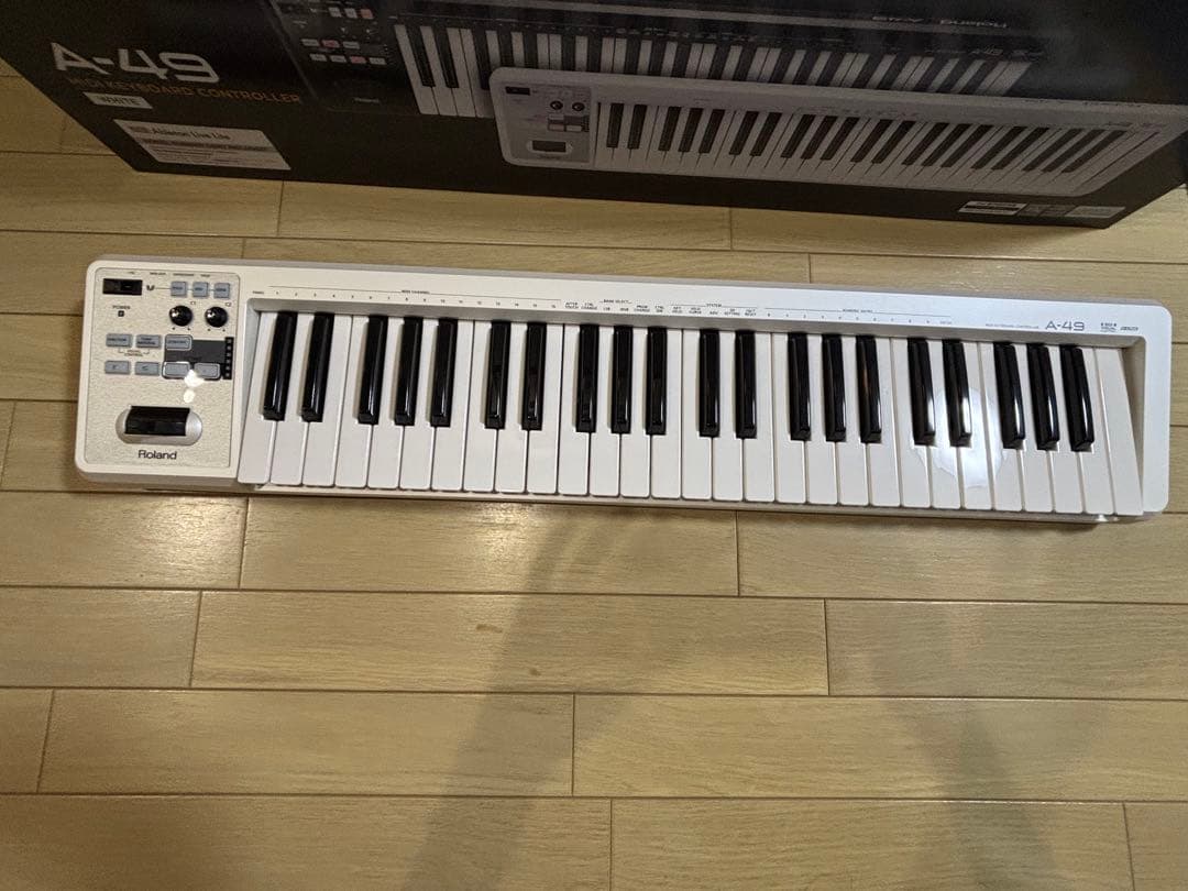 DTM・DAW Roland A-49 White