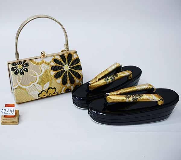 草履バッグセット 帯地 三段 フリーサイズ 22.5～24.5cm 黒色×金色