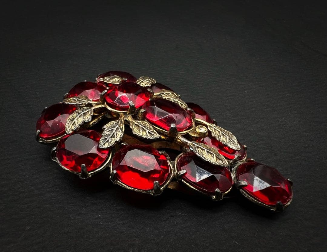 ヴィンテージ アンティーク　アクセサリー　 ブローチ