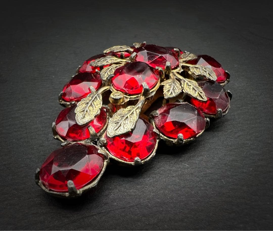 ヴィンテージ アンティーク　アクセサリー　 ブローチ