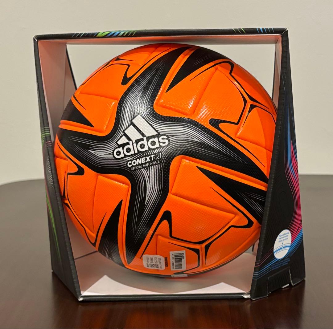 アディダス　サッカーボール　5号球　CONEXT 21