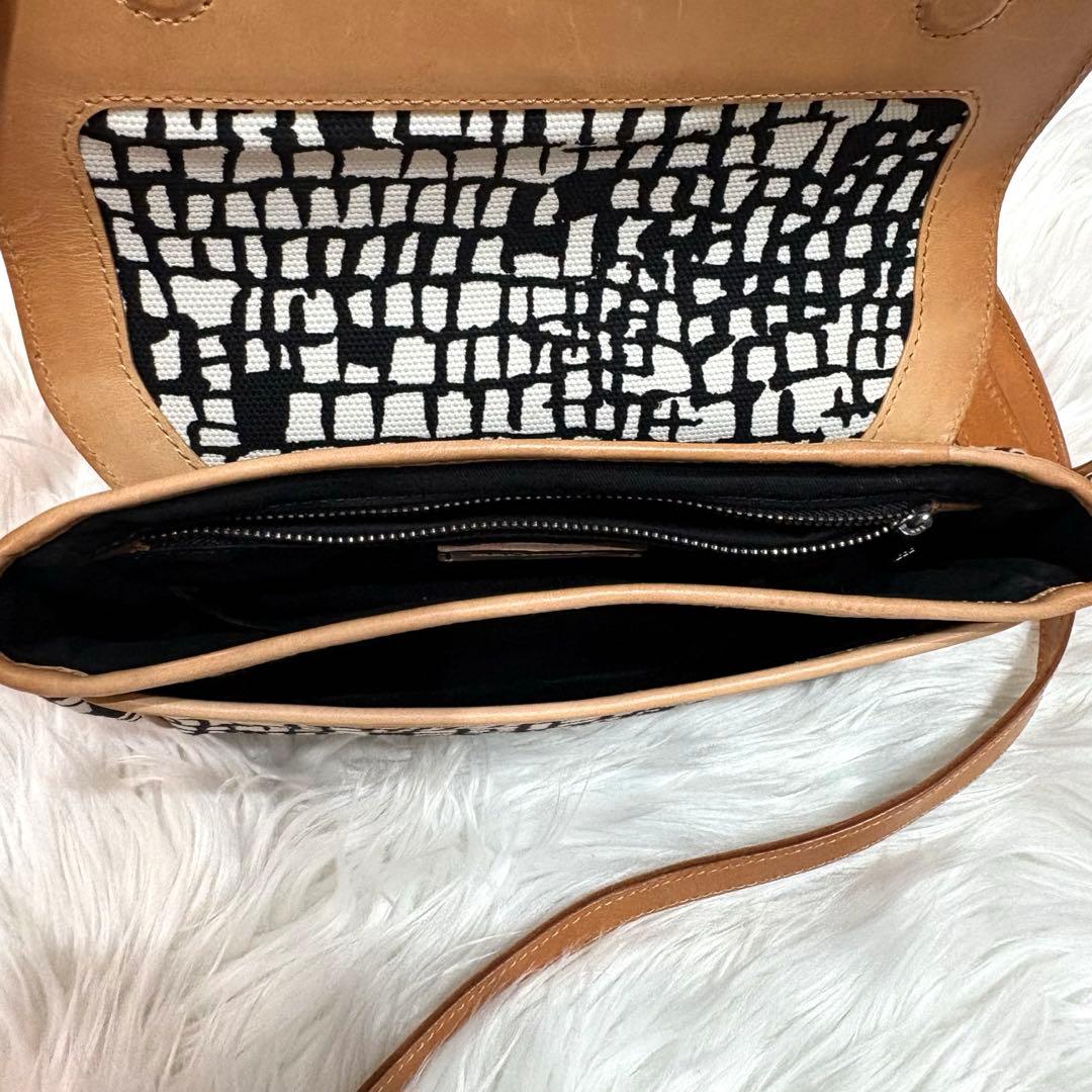 希少【marimekko】マリメッコKaisa（カイサ）ショルダーバッグ　総柄