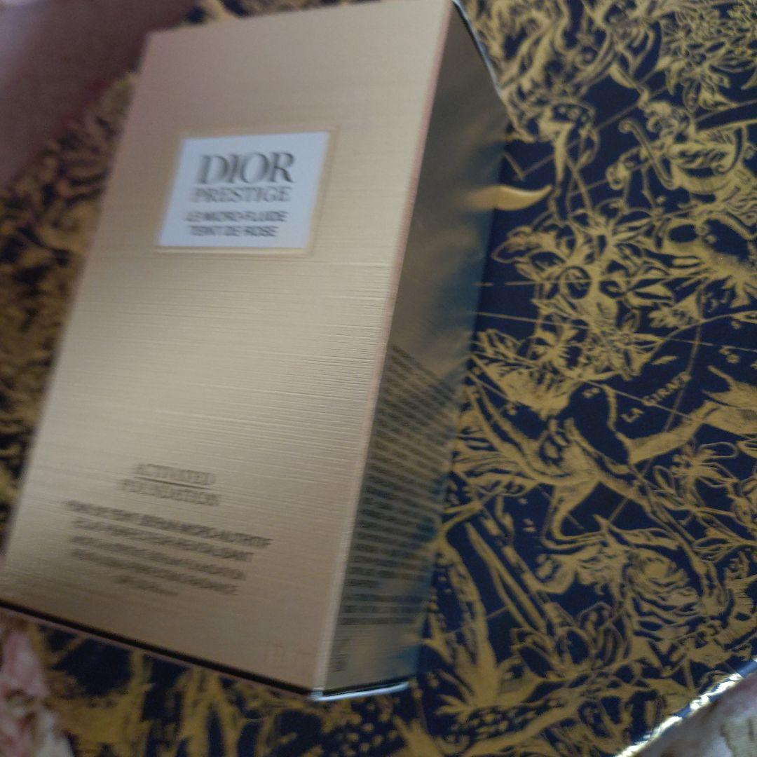 Dior プレステージ マイクロ フルイド タン　1Nニュートラル