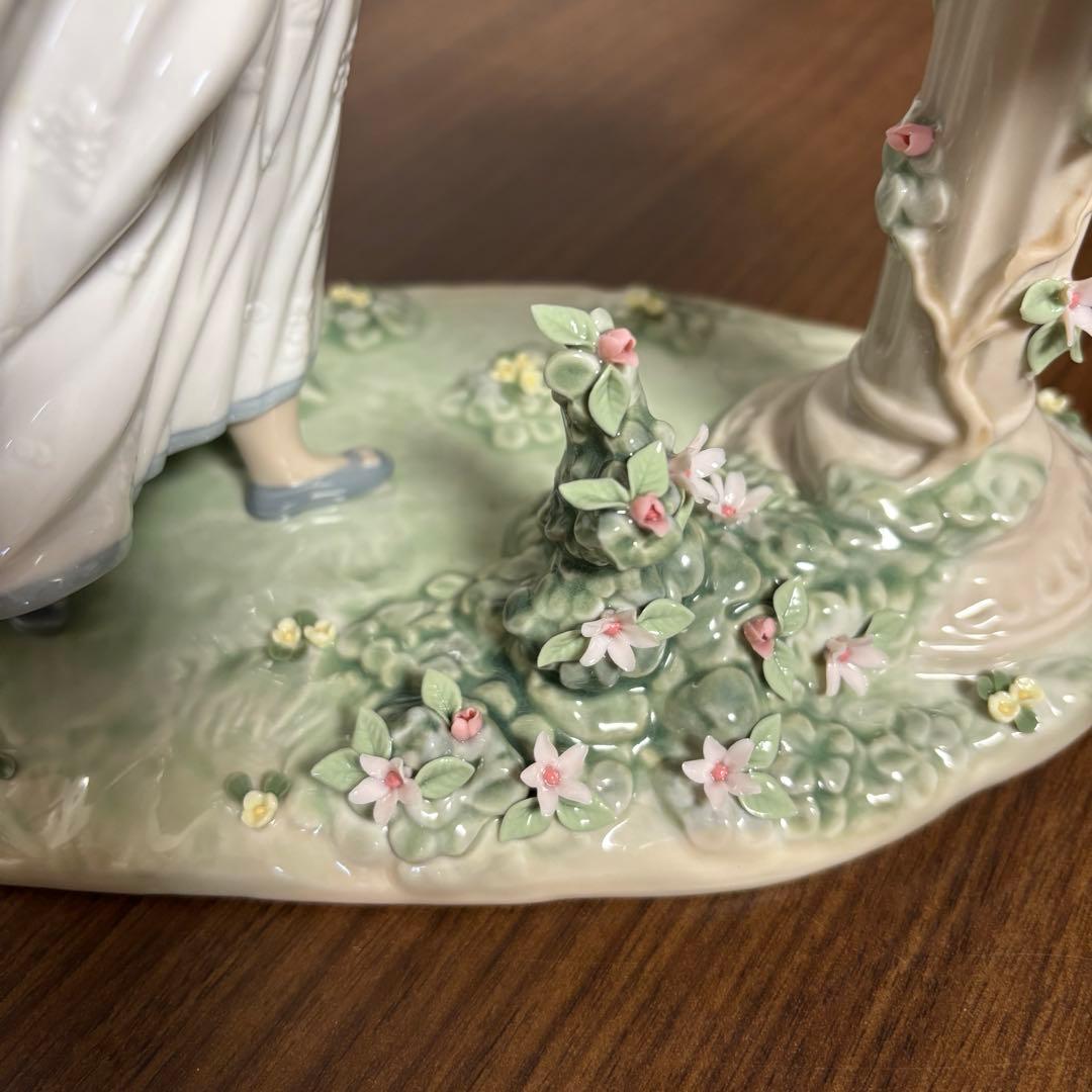 【美品】リヤドロ　春を告げる小鳥たち