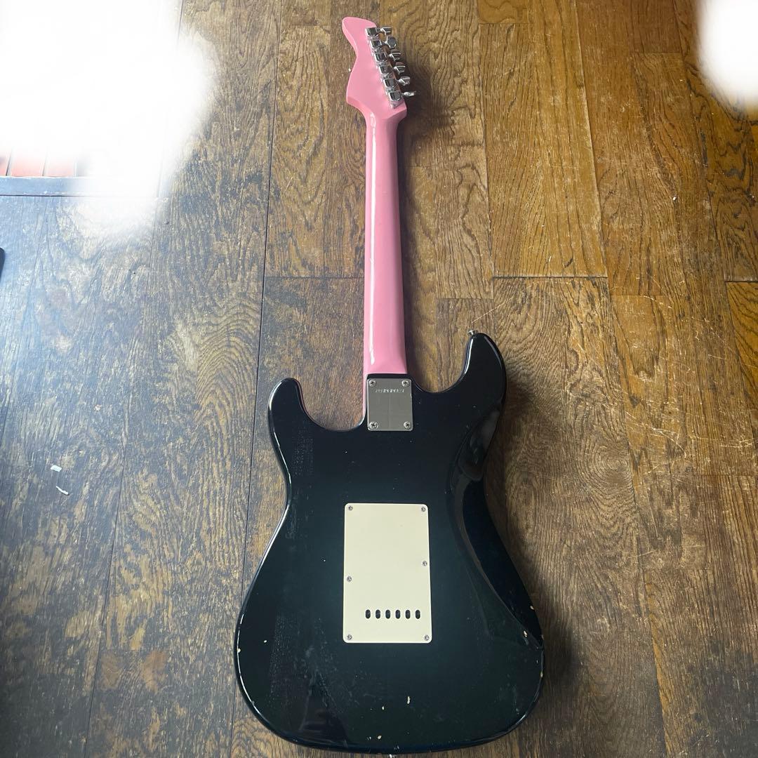 BLACKPINK カスタム　プレミアオーダー　ギター　FERNANDES