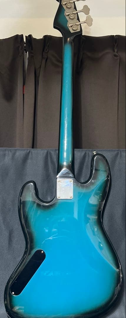 Fernandes 製オリジナル ギター4弦 グラデーションブルー#498