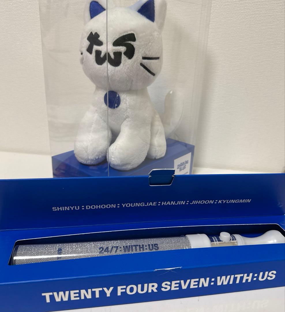 tws ペンライト ぬいぐるみ ショーケースSparklingblue トレカ