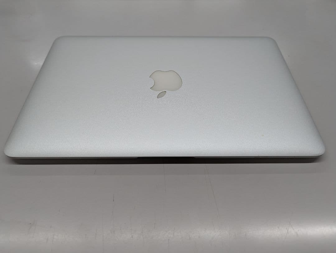 【セール値下げ】Apple MacBook Air 11インチ シルバー