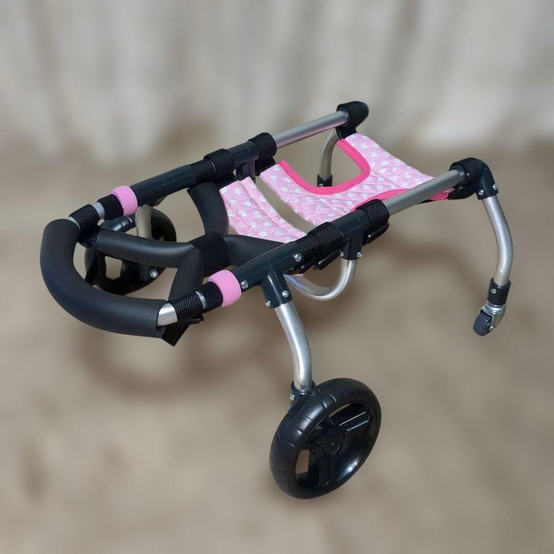 ワンちゃん4輪　リハビリ　食事補助　犬用車椅子　介護補助　犬の歩行器