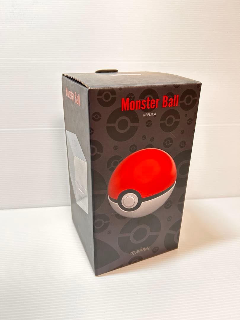 国内正規品　モンスターボールレプリカ