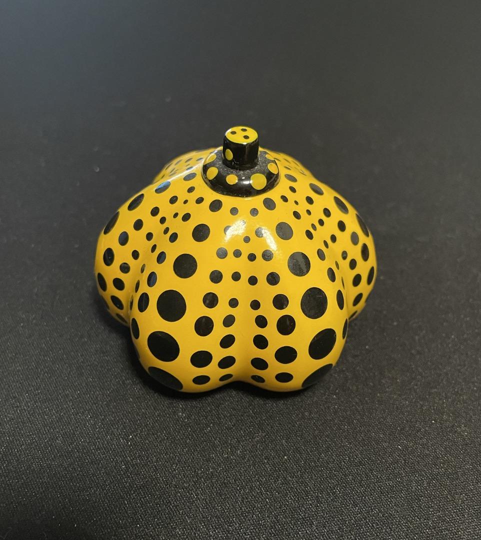 草間彌生 くさまやよい かぼちゃ 廃盤品　ペーパーウェイト パンプキン 黄色
