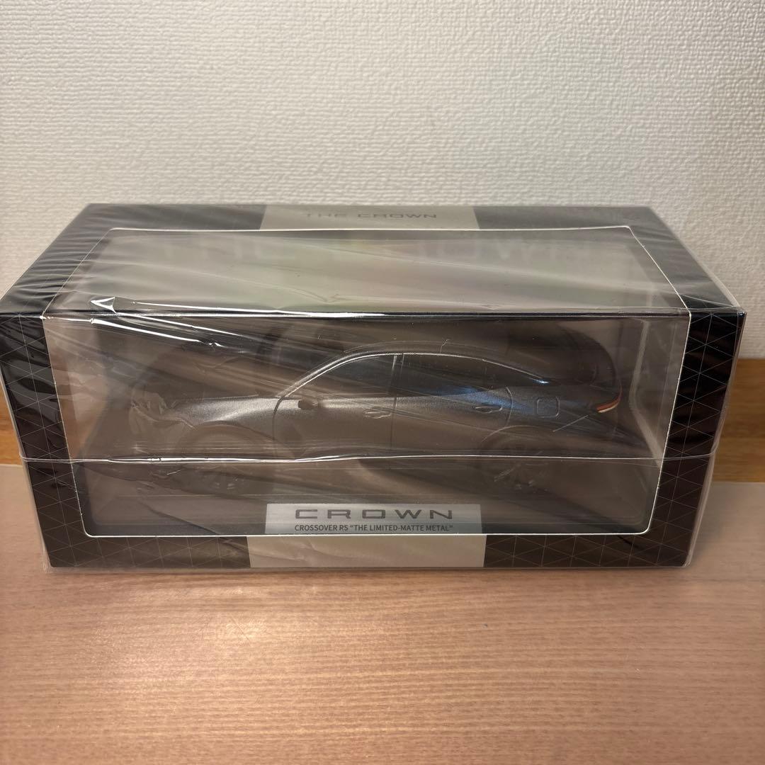 トヨタ　クラウン　クロスオーバー　1/30 ミニカー　マットメタル　96台　限定