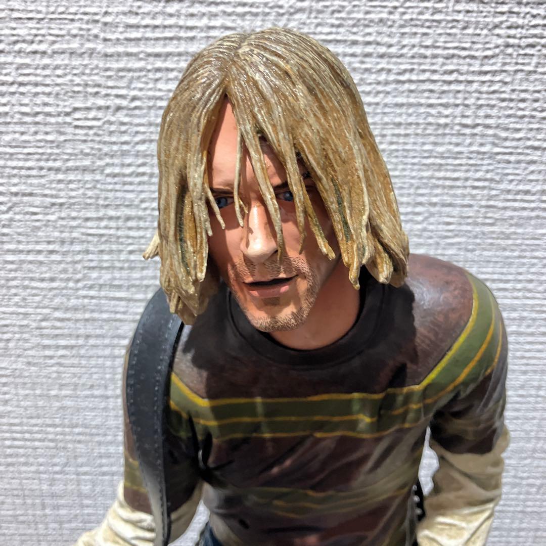 【完動品❗️】NIRVANA カート・コバーン18インチ サウンドフィギュア
