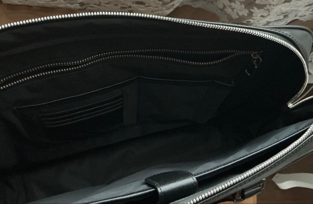 レザー ビジネスバッグ 黒　aucentic