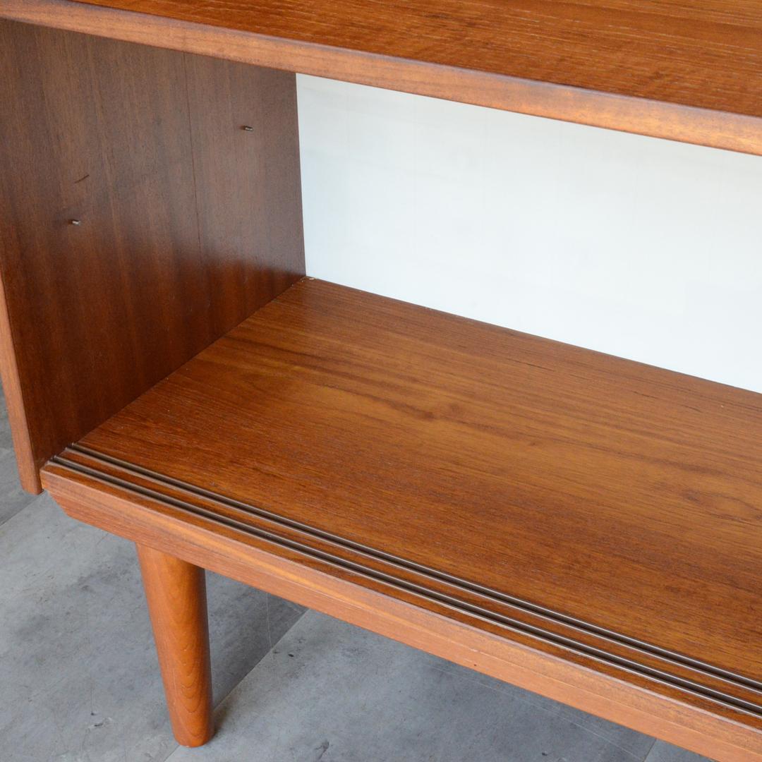 デンマーク 北欧ヴィンテージ チーク ガラスキャビネット 北欧家具 ショーケース