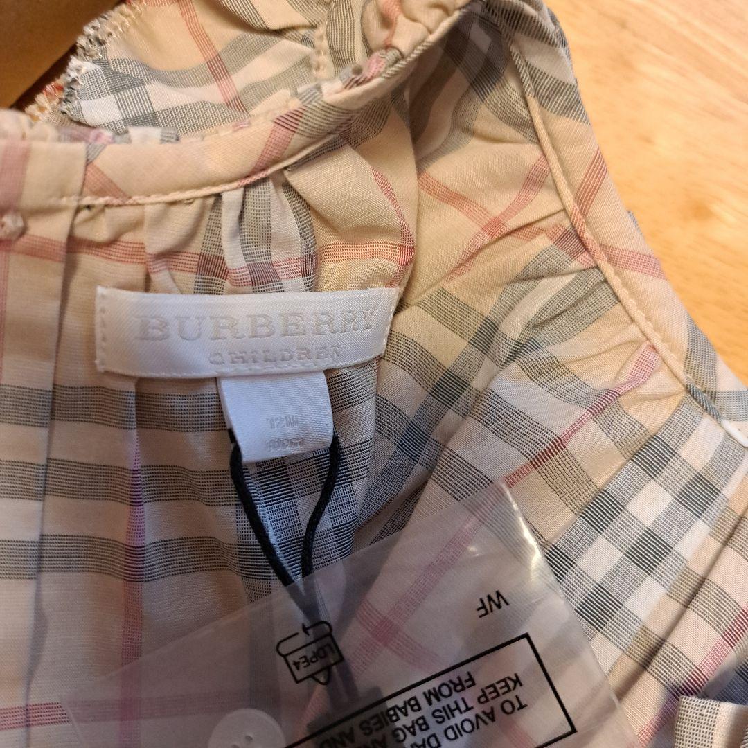BURBERRYチルドレンノバチェックノースリーブ、パンツ