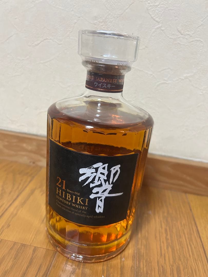 響　HIBIKI 21年 ウイスキー 700ml Whisky