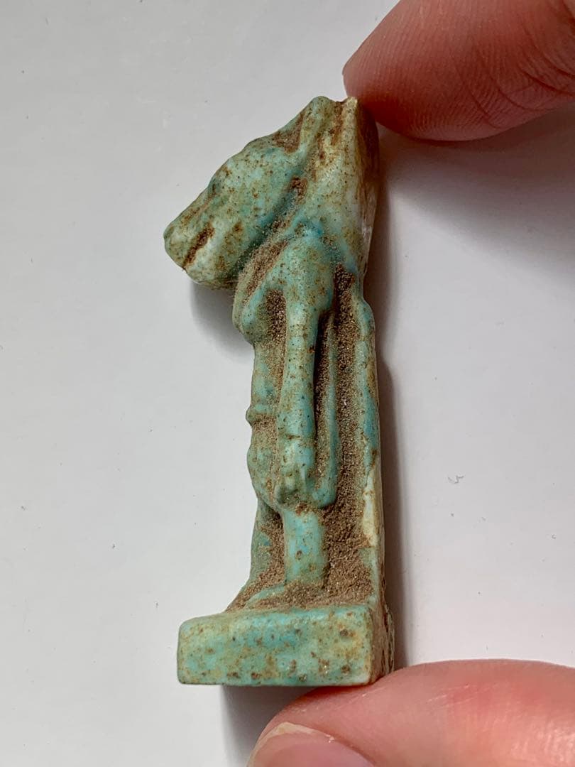 古代エジプト　副葬品　ファイアンス　ガンダーラ　ウシャブティ　出土　スカラベ印章